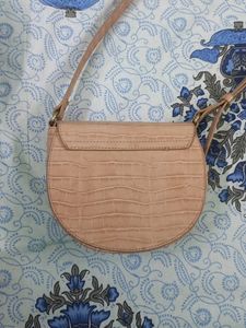 MAX Sling Bag Like New