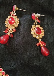 Necklace Set Sale By Rs 100 Like A New