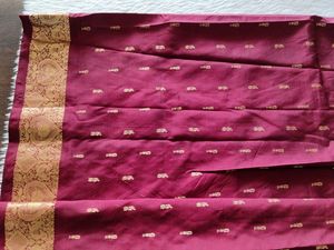 Women Maroon Silk Saree