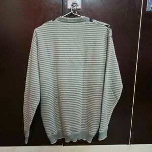 Unisex Trending Sweater - Size XL