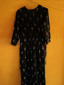 Elegant Embroidered Kurta