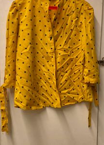 Chic Yellow Polka Dot Blouse