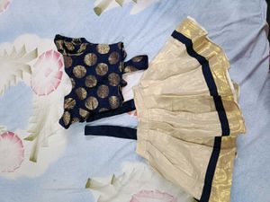 Baby Girl&#39;s Traditional set