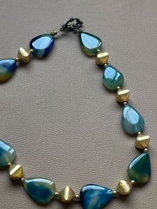 Onyx Elegant Teal &amp; Gold Teardrop Necklace