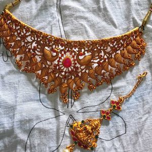 Ornate Gold-Tone Peacock Necklace Set
