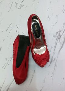 Red Bow High Heels Stellitoes Pumps