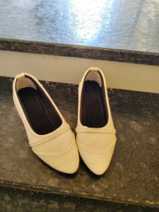 Elegant Cream Ballet Flats