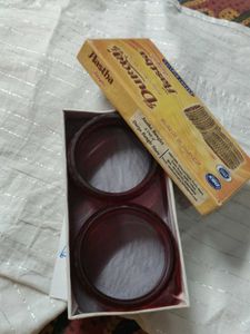 Set of 4 Red Bangles