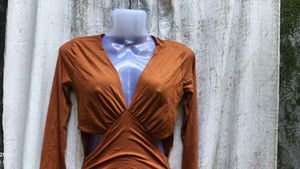 49108. Brown Cutout Bodycon Dress