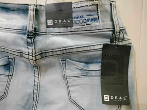 Denim Blue Printed Capri Pants