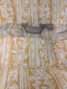 White &amp; Gold Print Kurti