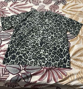 leopard print top