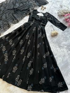 Black Outfit 🖤
