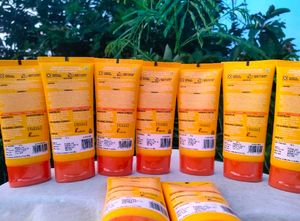 Pack Of 2 Aqualogica Glow 🌟 Dewy Sunscreen ✅