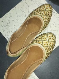 Beautiful Naghra Juttis