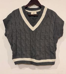 Gray Knitted Vest Top 🩶