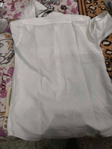 White Long Sleeve Shirt in XXL size i