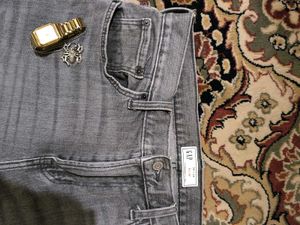 ORIGNAL GAP JEAN&#39;S NEVER USED REASONABLE PRICE