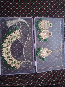 Green Stone Necklace Set