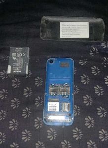 Hitech Feature Phone - Retro Cool!