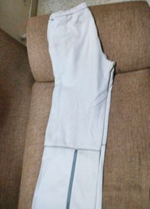 White Casual Pants with Comfortable Fabric