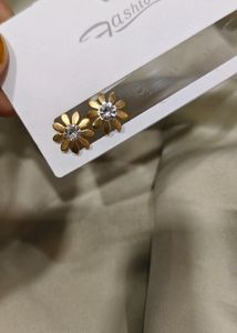Flower Golden Stud Earrings