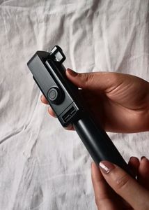Selfie Stick R1 And Tripod Stand..Two In One..