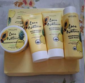 Nourishing Facial Kit with Organic Guarana, Papaya