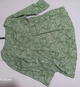 Green Patterned Long Sleeve Top