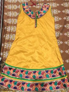 Special Discount Mustard Red Suit