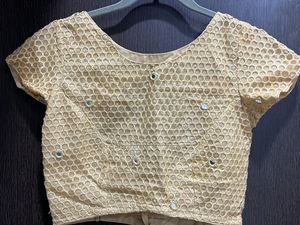 Decent And Elegant Blouse You Should Have.