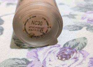 MAC Studio Waterweight Foundation SPF 30