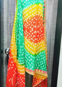 Beautiful Bandhani Dupatta With Golden Border