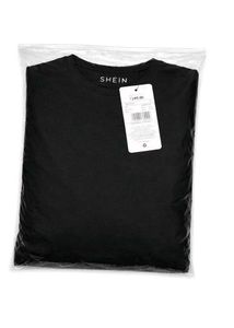 Sleeveless Black Crop Top