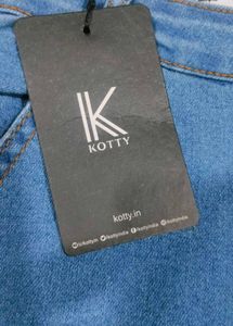 ✅KOTTYs Brand New Wide Leg High Rise Cargo Jeans✅