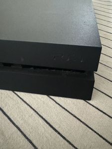 PS 4