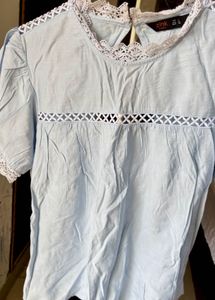 Zinc London Cute Blue Lace Top