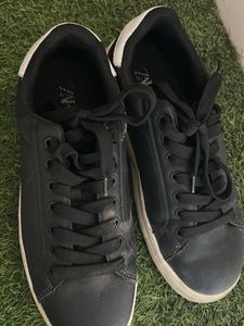 Zara Black Sneakers
