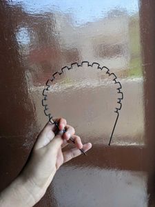 black zig zag hair band