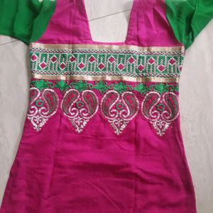 A.S Collection Bring A Pink Combination With Green