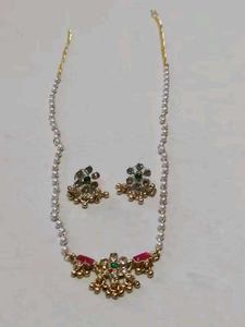 Elegant Necklace &amp; Earring Set