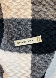 🇫🇷 Burberry London Imported Stole