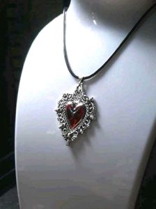 Gothic Melting Heart Necklace ❤