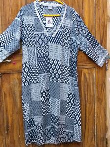 Brand New Prisca Navy Blue &amp; White Printed Top