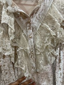 Elegant Lace Velvet Top