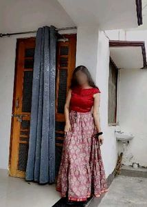 Elegant skirt and top set