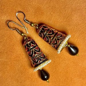 Vintage-Inspired Geometric Dangle Earrings