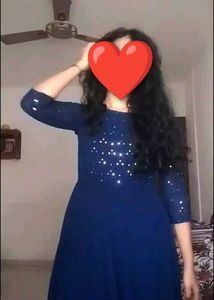 Diwali sale!!💗Maxi Dress wid cozy earrin