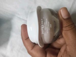 Dot &amp; Key Under Eye Cream