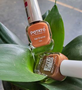 Nail Polish Set ( 1 Free )